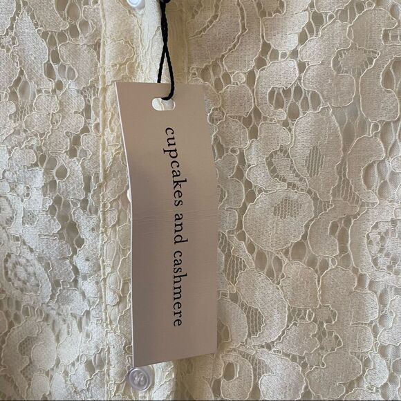 NWT-CUPCAKES & Cashmere Rosella Lace Collared Blouse (Size:Medium) - Picture 12 of 15